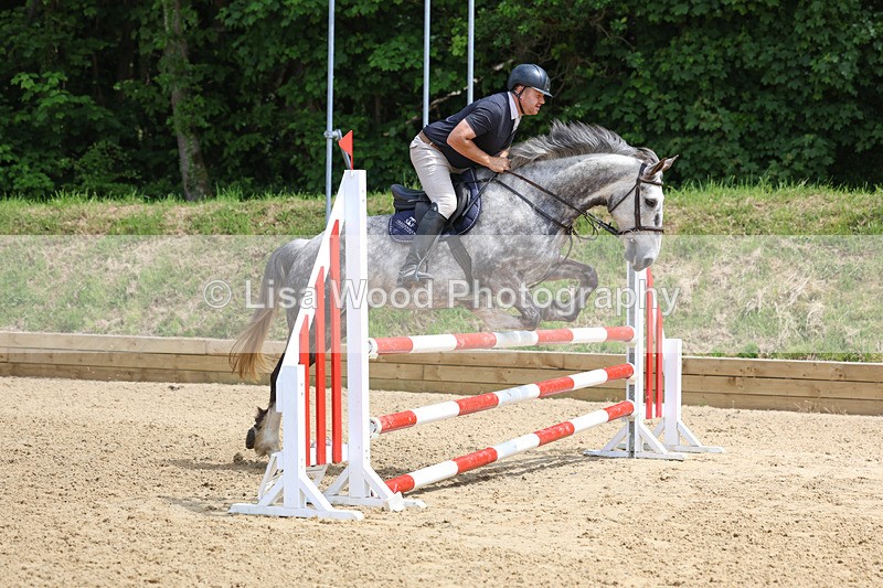 3E7A0440 - Class 10: Senior 95cm open