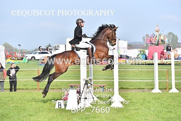 BPP_7660 - CLASS 6 Nisbets Fresh From The Farm & The Golf Inn 1.00m Amateur Championship