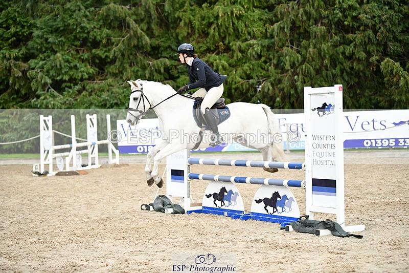 251004A-172907-02458 - Classes 12 & 13 90cm