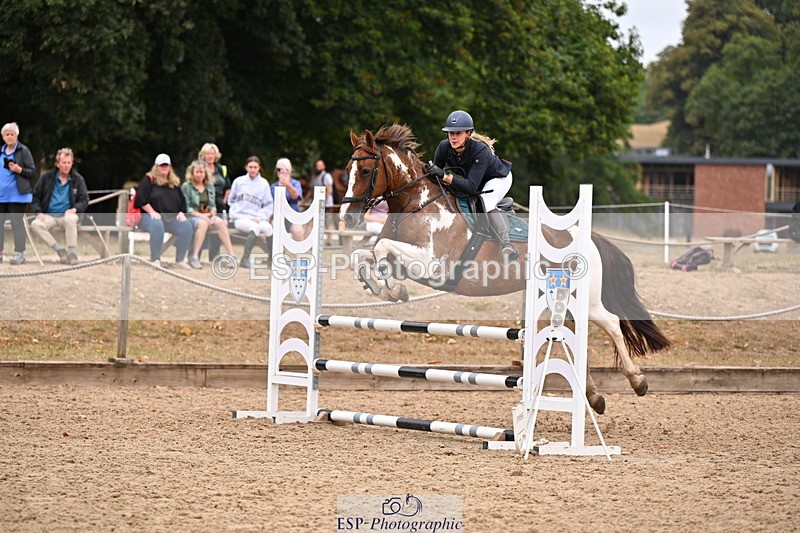 250817A-110220-03989 - Cls 16 Snr British Novice