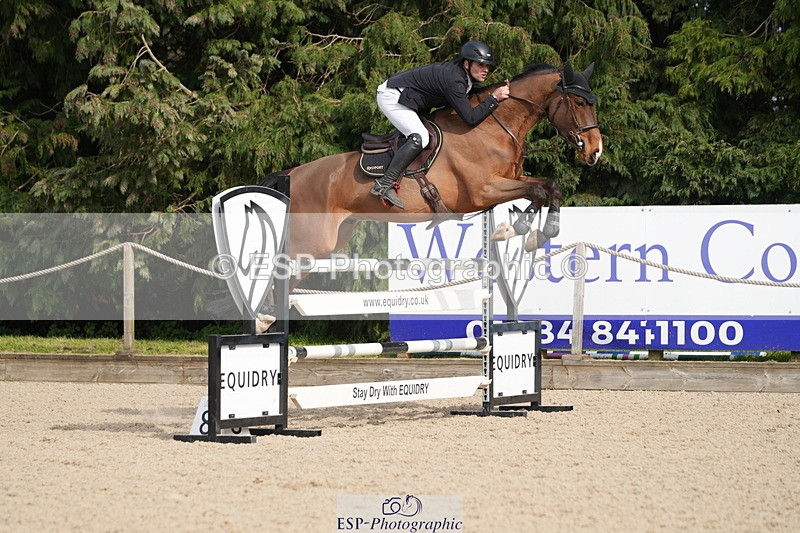 260322A-140329-01901 - 13 Foxhunter 1m 20 Open