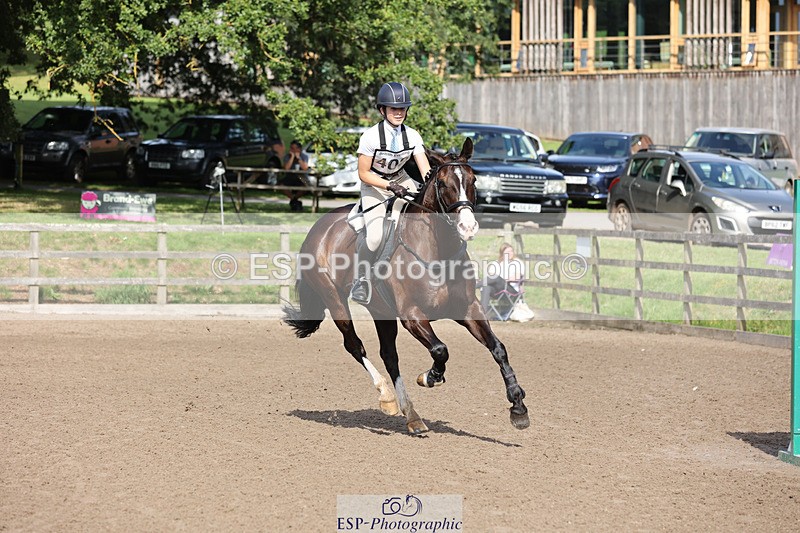 240804-093727-10196 - 403-Alana_Harries-THE_KNIGHT