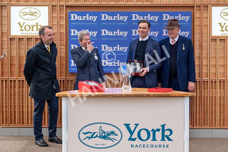 150526-Race 7-Portcullis-3299 - Race 7 5.15pm Darley EBF 'Confined' Novice Stakes