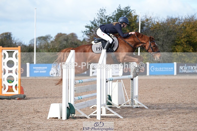 251025-125045-00405 - Cls 9 Pony Winter Discovery and 90cm