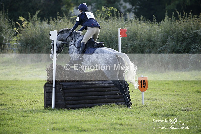  WWHT 171021 3546 - Intermediate Pairs (0.90m)  17/10/21