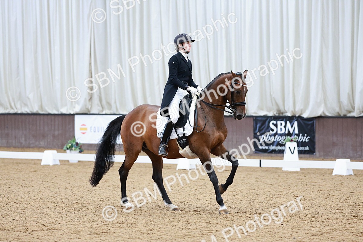 SBM_016147 - Class 5 - FEI INT II - 15.48-17.00