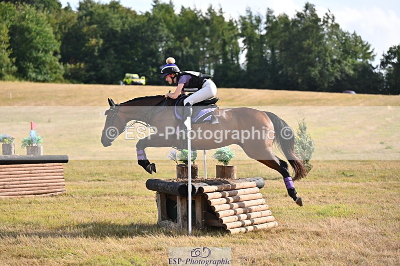 250803A-172510-18041 - R-811-Jasmine.Sleeman-TIGHTEN.UP