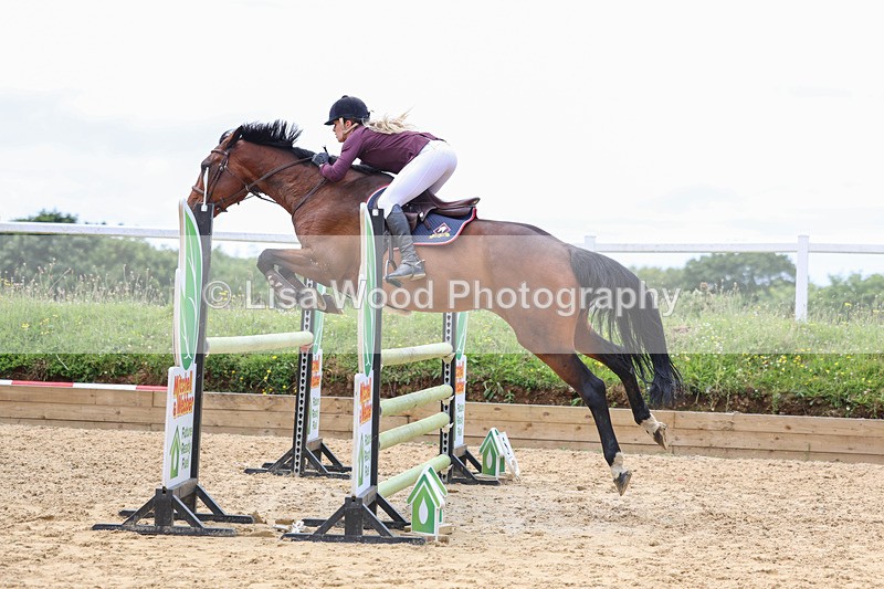 3E7A4274 - Class 7: Senior Newcomers/1.10m open