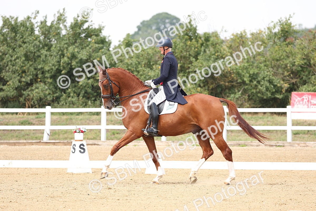 SBM_007394 - Class 9 - FEI INT I - 14.57-15.45