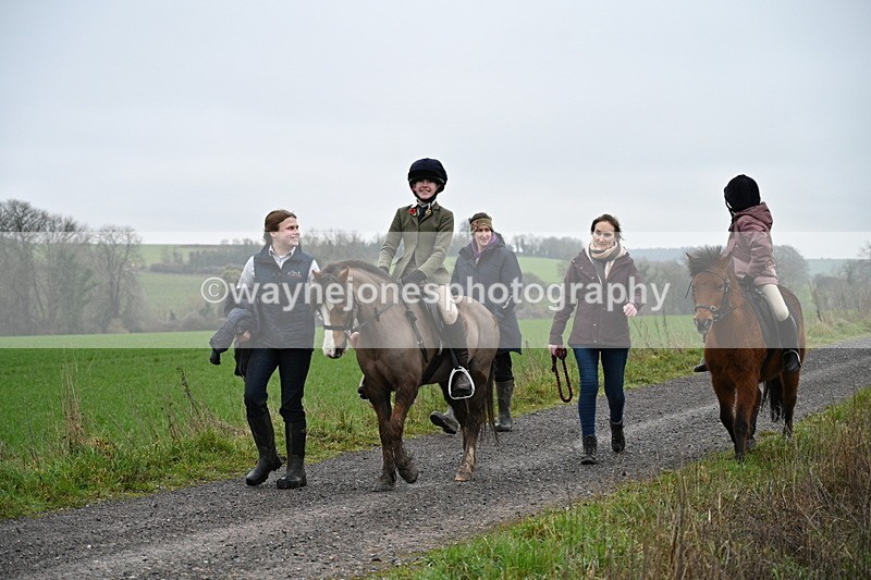 WJ7_9778 - Walk out..