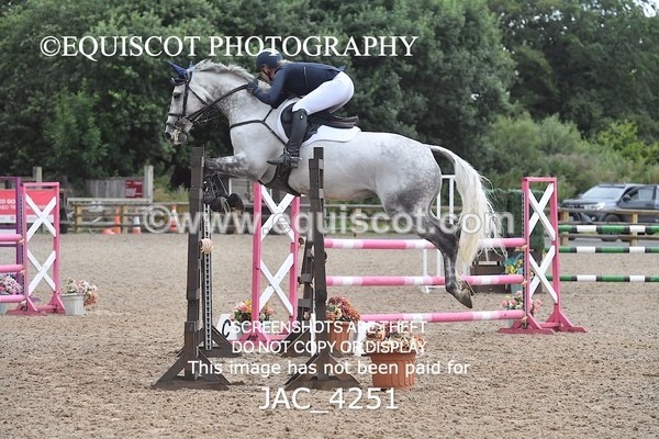 JAC_4251 - CLASS 6 Senior Newcomers/ 1.10m Open