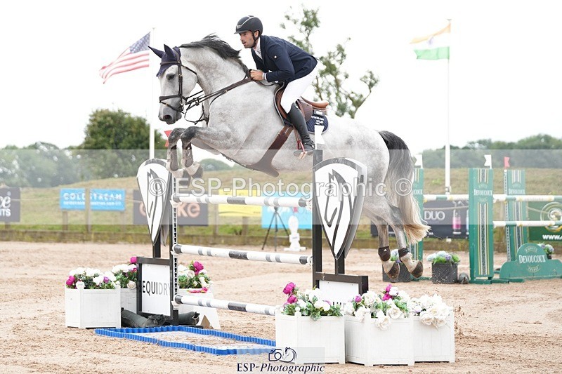 250718-114206-10087 - Cls 2, 3 Star Small Tour Break til End