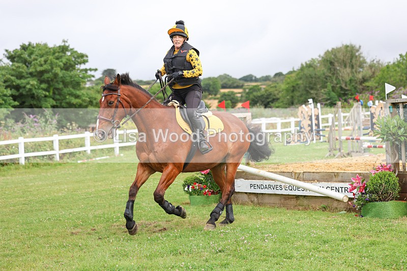 3E7A1053 - Class 4: 70cm Senior