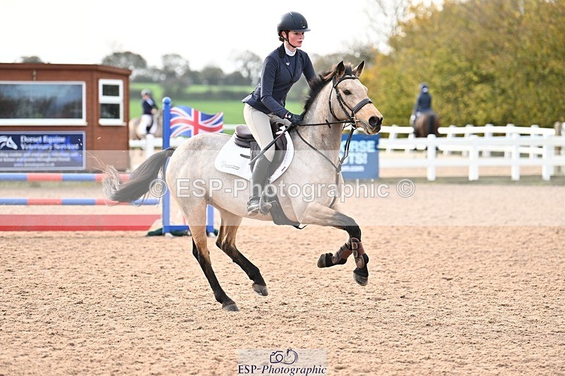 241117X-101321-03605 - Cls 09s Pony intro 90cm