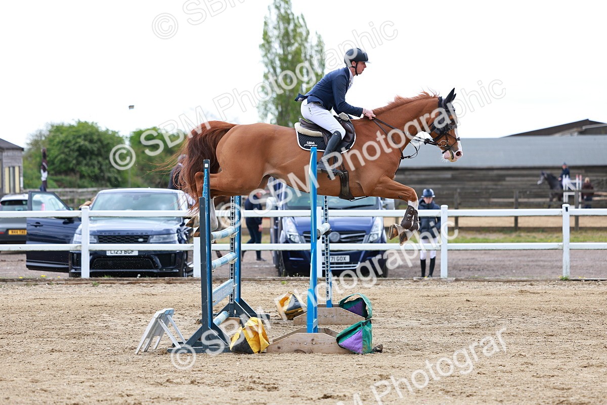 SBM_002639 - Class 11 - Senior Foxhunter - 1.20m