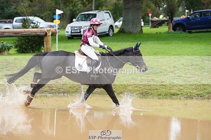 231021-111022-15417 - 657-WATERVALLEY.DIAMOND-Holly.Horton-SC+XC