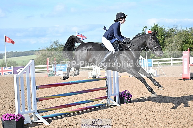 241004A-105054-01392 - Fri 07 Snr Brit Nov & 90cm Open