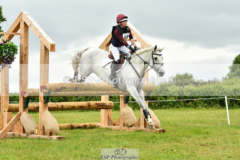 250524A-104927-09219 - A-065-Beatrice.Montgomerie-JAG.WOMANIZER.LADY