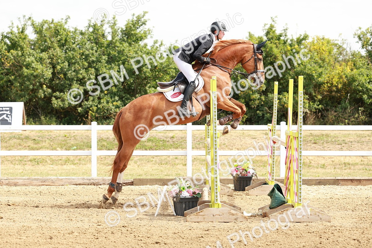 SBM_016922 - Class 20 - Senior Newcomers - 1.10m