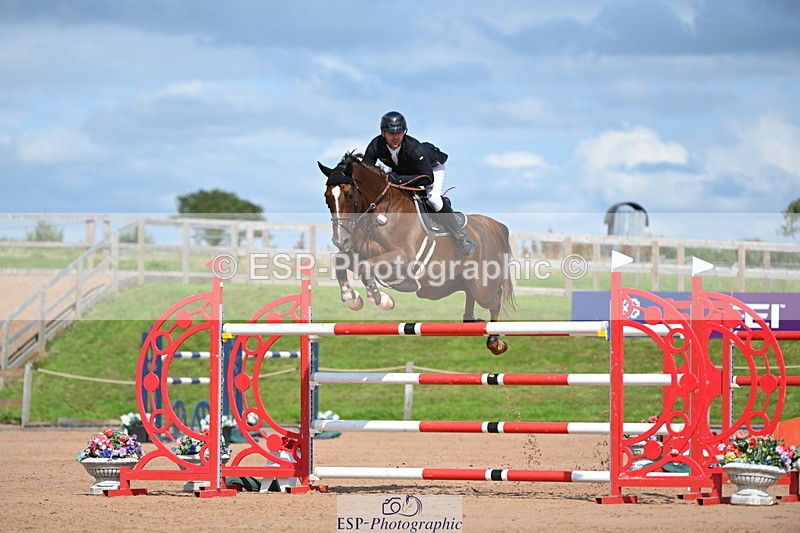 230721A-161120-07657 - Cls 10, 2 Star Big 1.45m Start to break