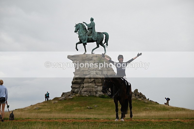 DSC_5734 - Time at Statue 11:46 to 12:16