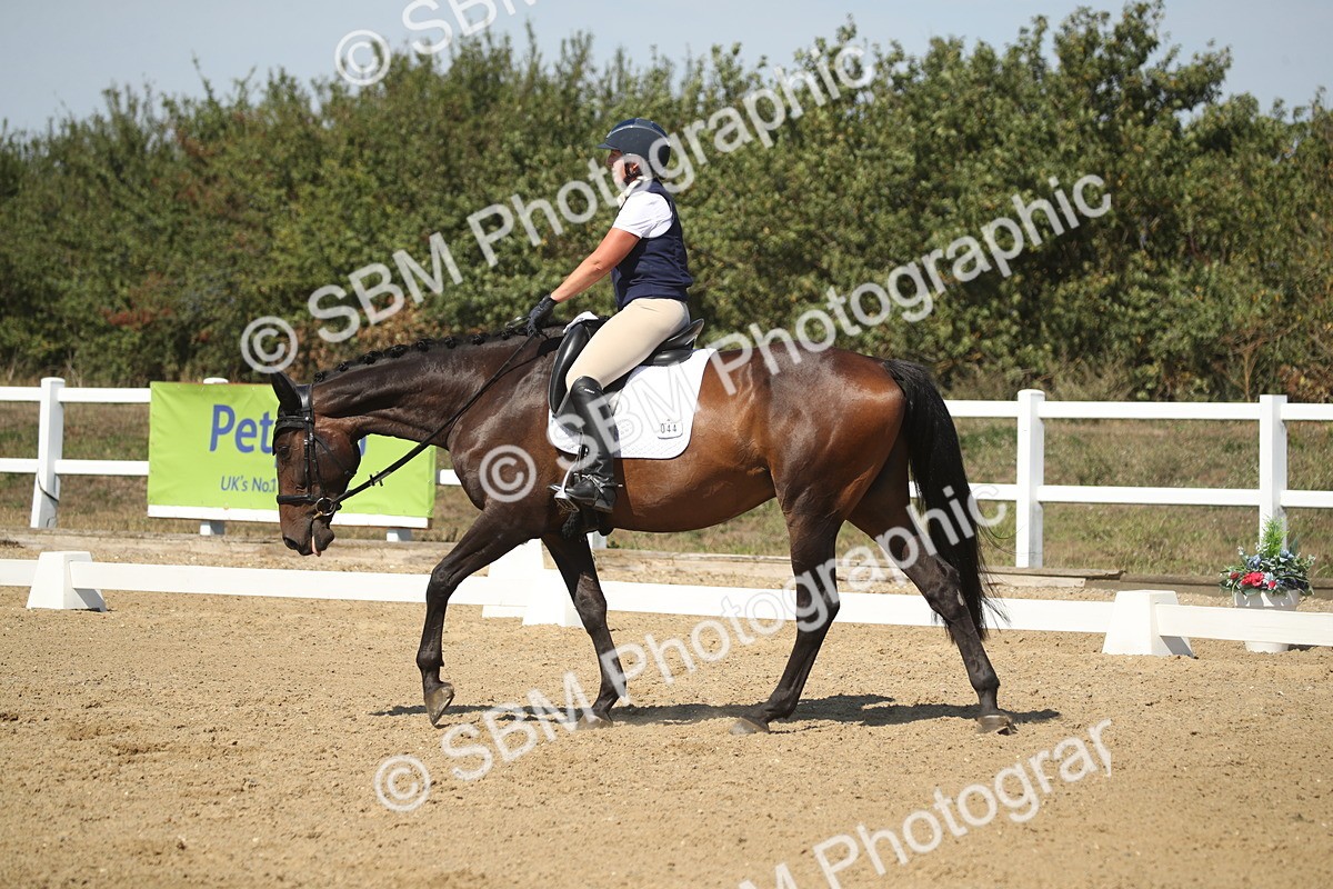 SBM_005728 - Class 11 - Novice 5 - 13.19-14.22