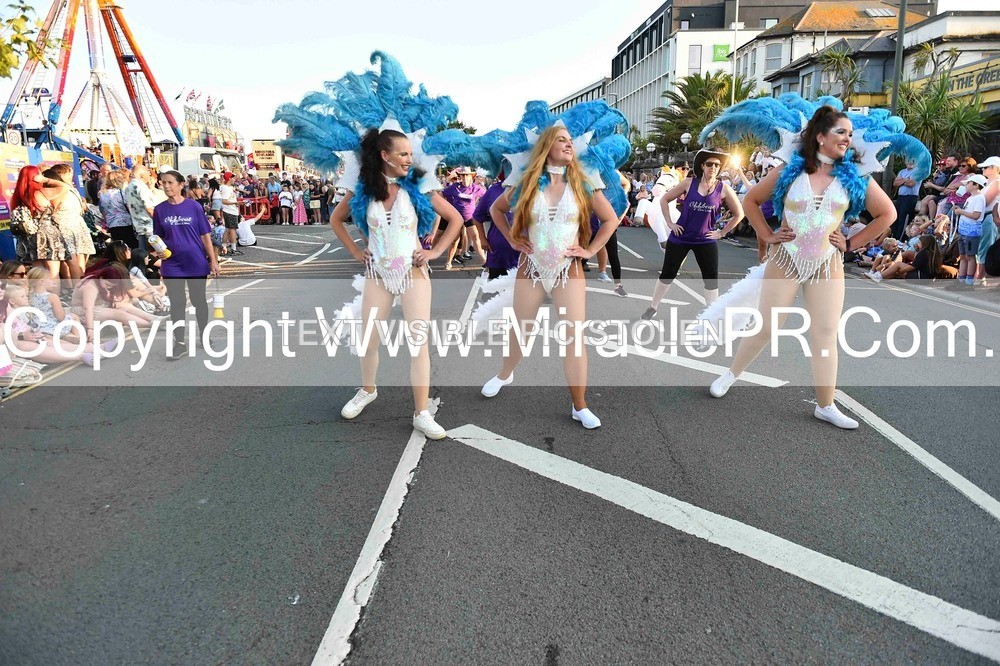 SH4_3725 - Carnival Procession.