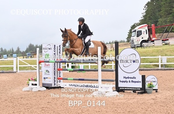 BPP_0144 - CLASS 25 SUN HOYS Redpost Equestrian Senior Foxhunter Second Round