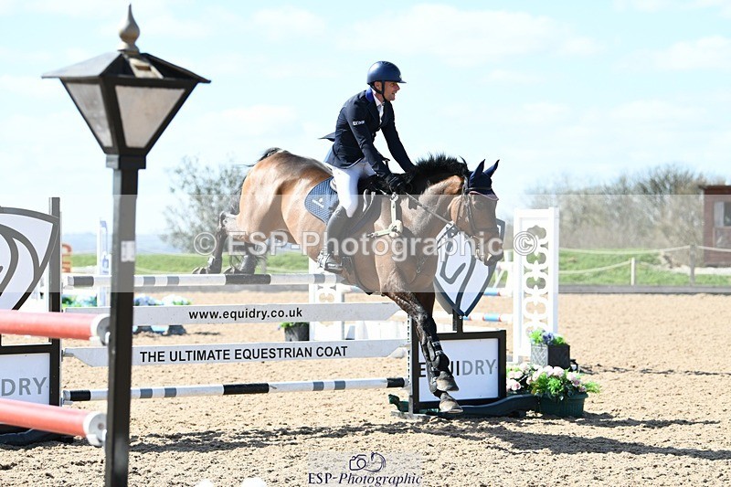 250328-122438-00953 - Cls 3 Snr Foxhunter