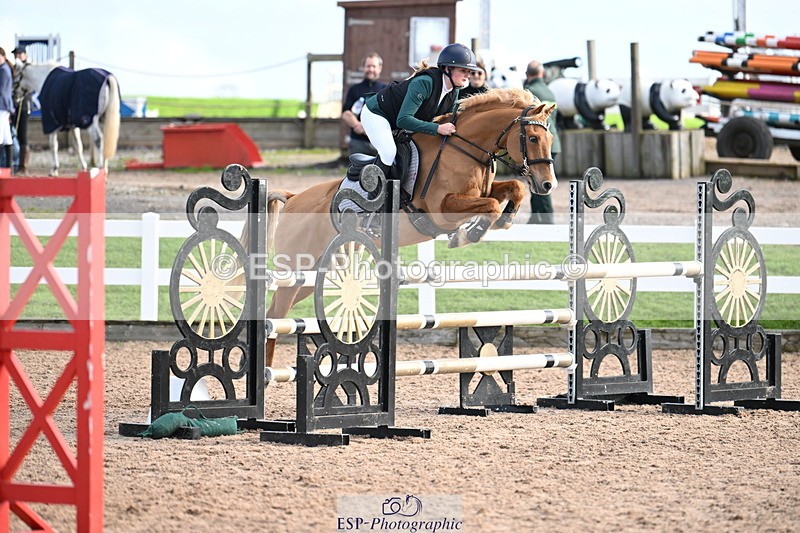 241026A-130229-00958 - SAT Cls 10 Pony Foxhunter and 1.10m Open