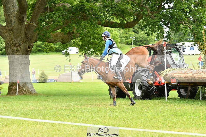 250525A-121127-16623 - D-402-Isabelle.Cook-CYMOON.F.Z