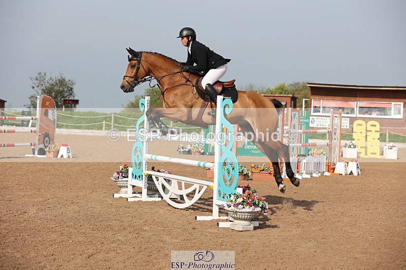 240511A-090646-10928 - Cls 32 Foxhunter