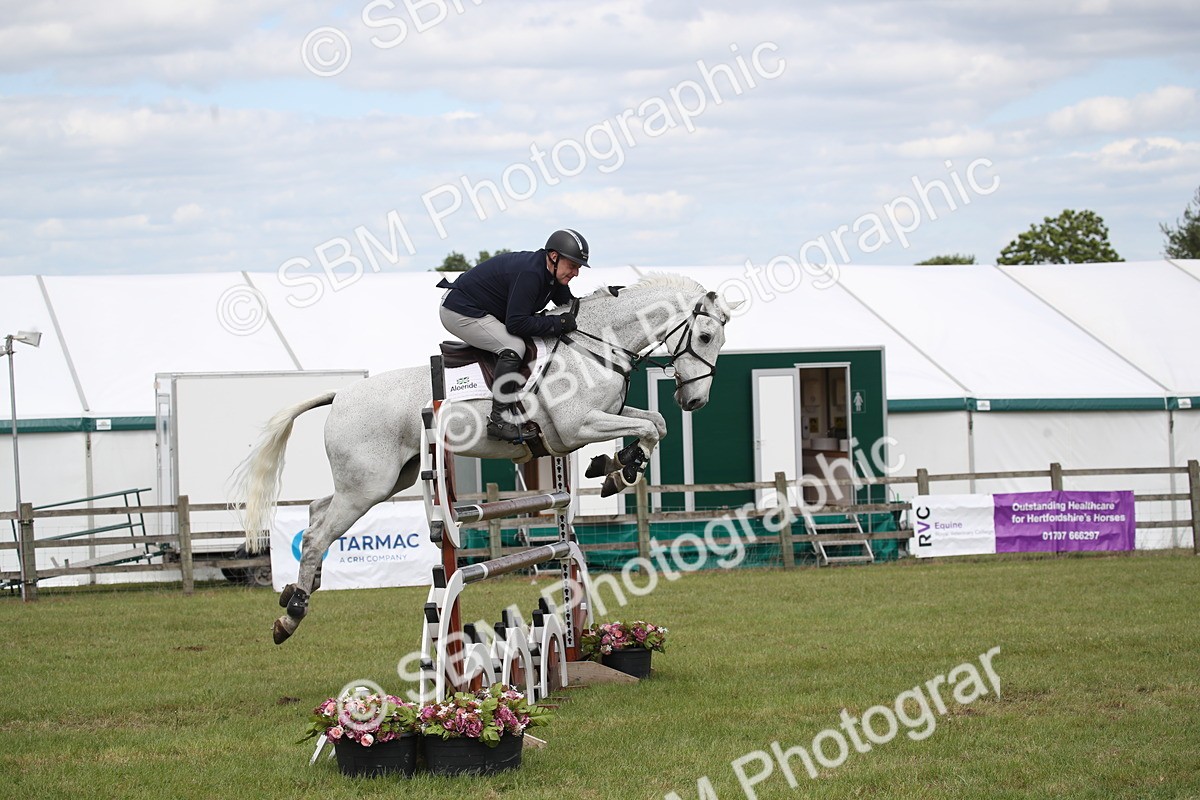 SBM_17537 - Class 208 - Senior Foxhunter 1.20m Open