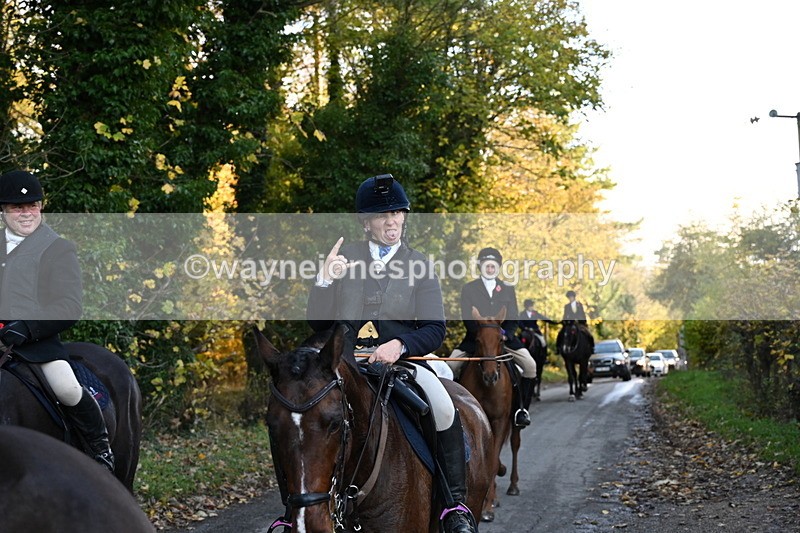 WJ6_9807 - Walk Home