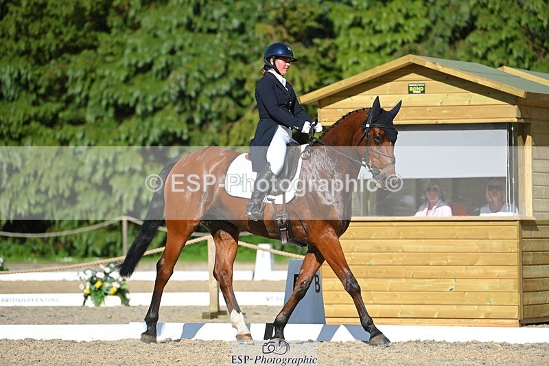 230526-173300-07638 - 264-BALLADEER_JUST_FOR_KICKS-Ellie_Healy-WEDTrotUp+DR