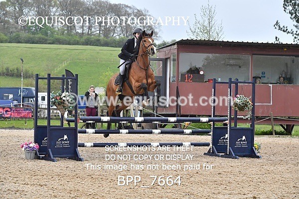 BPP_7664 - CLASS 14 SAT Senior BritiNovice/ 90cm Open