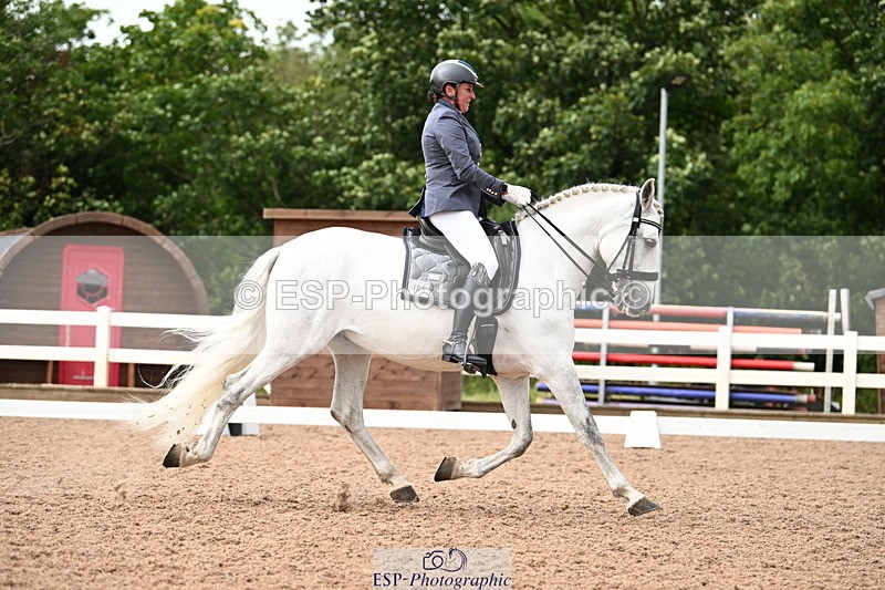 240815A-145250-02112 - 105-PAULA.LEE-Deseado.Santo