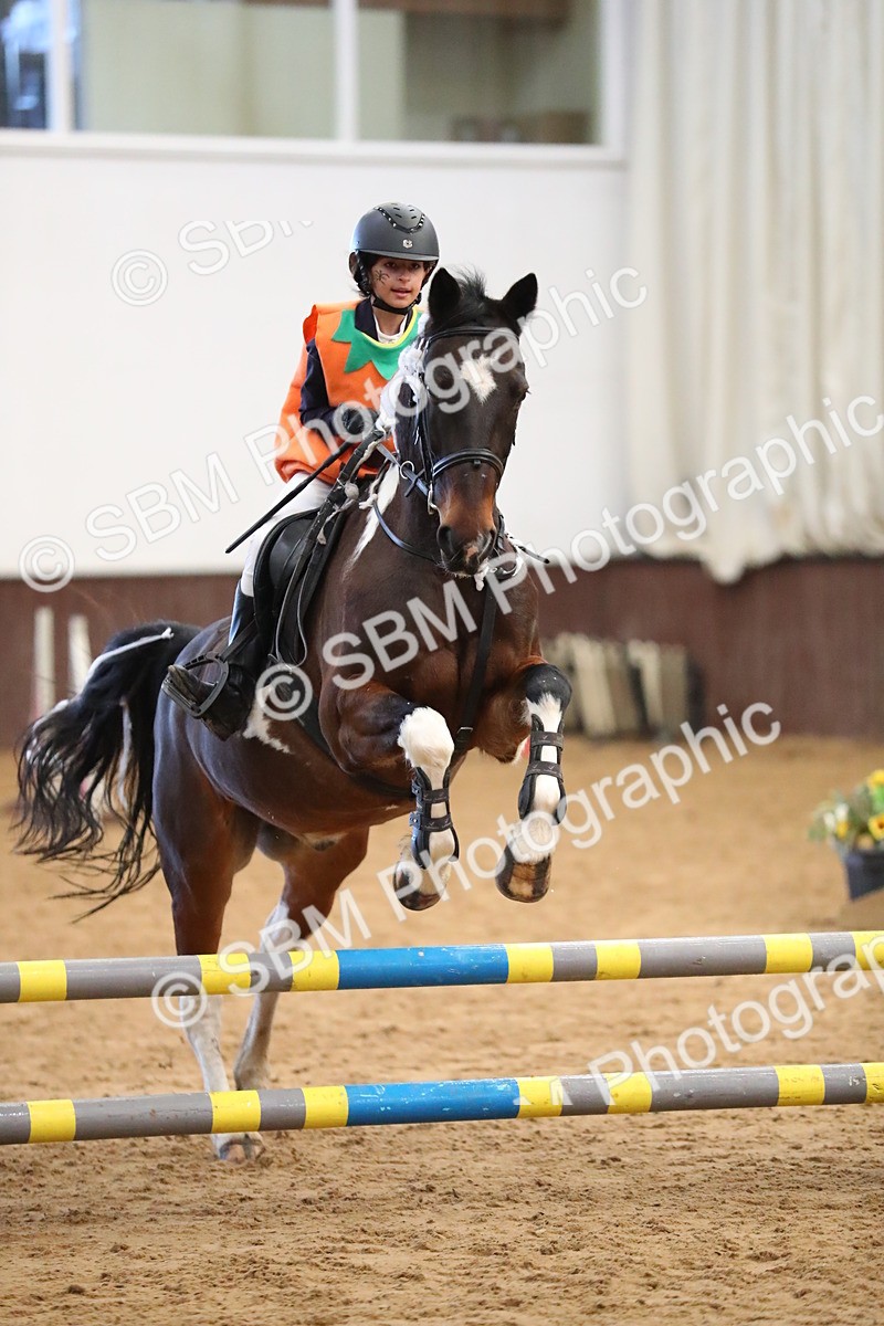 SBM_001165 - Class 3 - Horse & Hound
