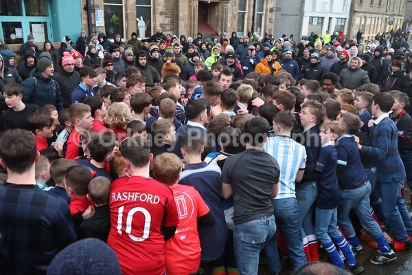 AA076507 - New Years Boys Ba'