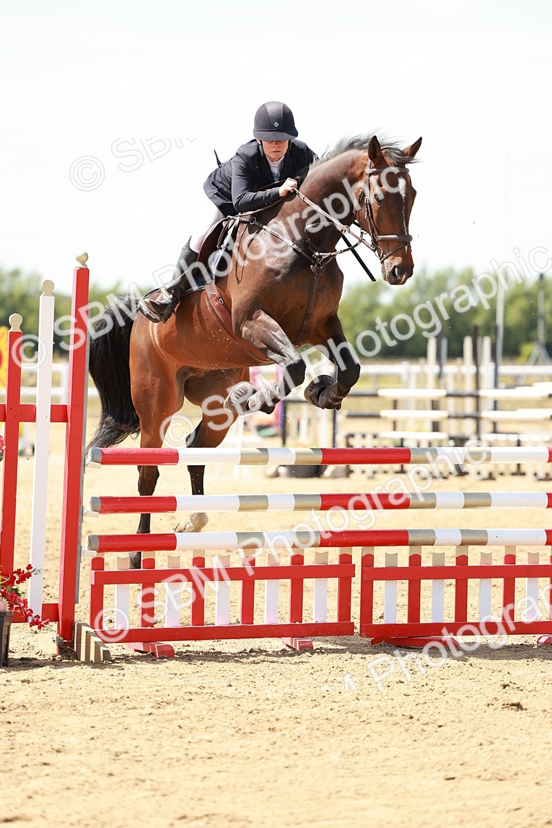 SBM_007525 - Class 3 - Senior Newcomers - 1.10m Open
