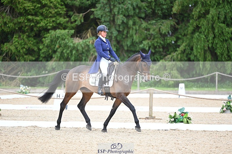 240524-114508-09010 - 521-DIVALI-Elaine_Pen