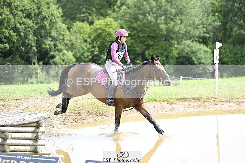 240804-120532-12531 - 367-Florrie_Ball-POLMARK_JAY_WALK