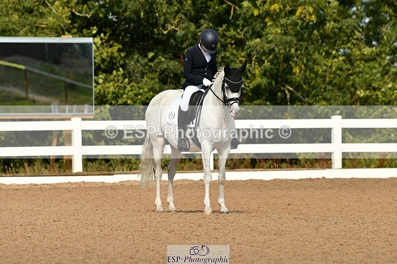 250817-102028-07837 - 207-Esme.LangBrouwershaven.Silvia