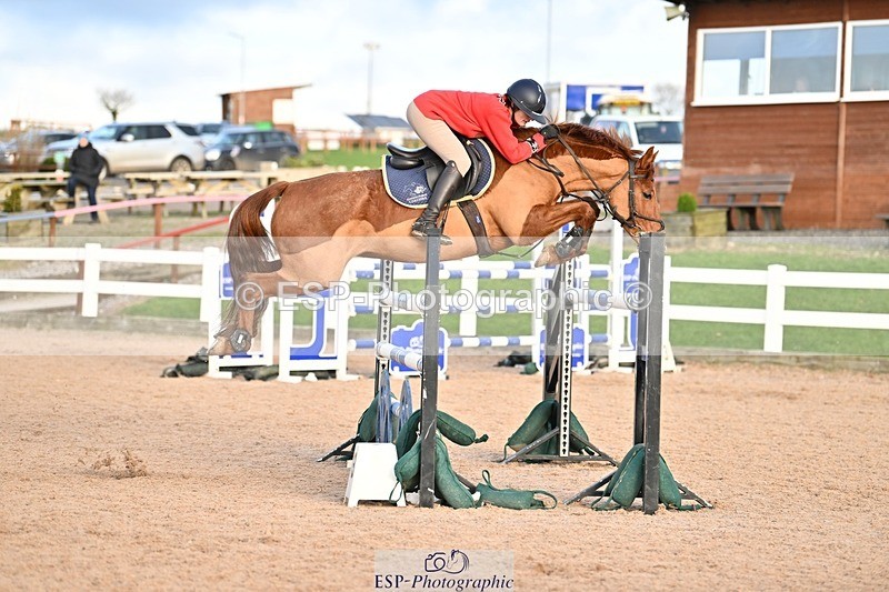241208-140730-01884 - Cls 22 Foxhunter and 1.20m Open