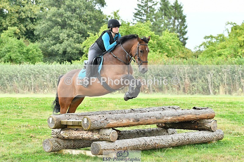 230817-153719-01551 - Theo's 2nd Group - XC