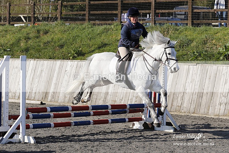 _EST0140 - Bourne Valley Riding Club Winter Showjumping 27/03/22