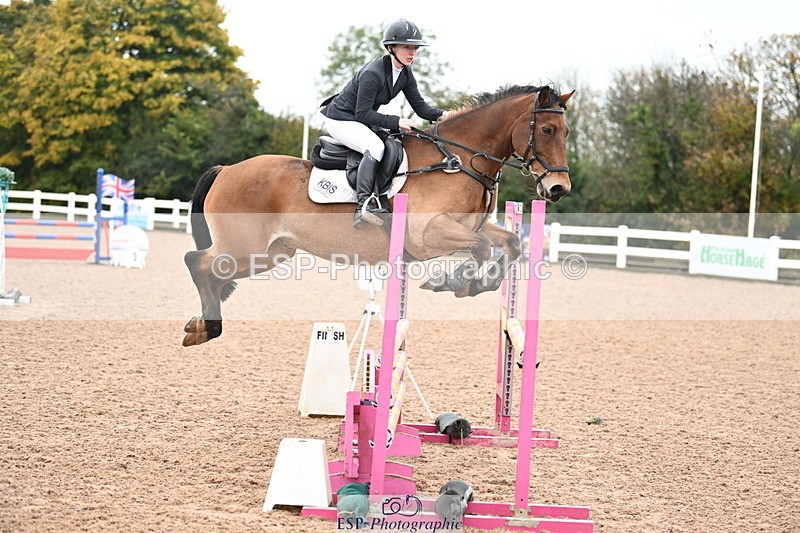 241023A-112734-00550 - Cls 1 British Novice and 90cm Open