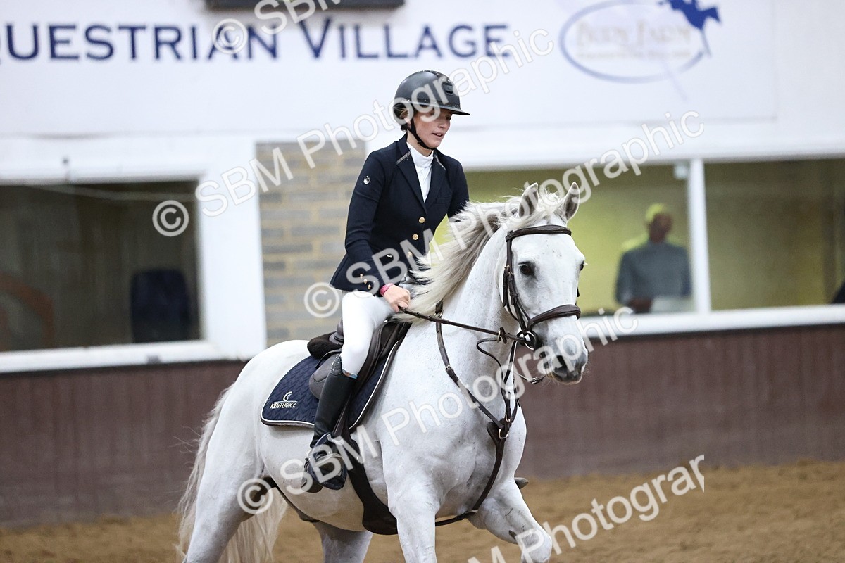 SBM_003247 - Class 15 - Pony Foxhunter 1.10m Open