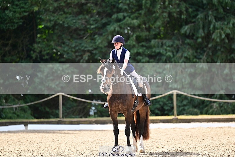 260802A-104637-05588 - Novice Silver break - break