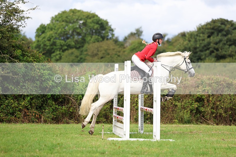 3E7A5656 - Class 2: 70cm Juniors and Seniors